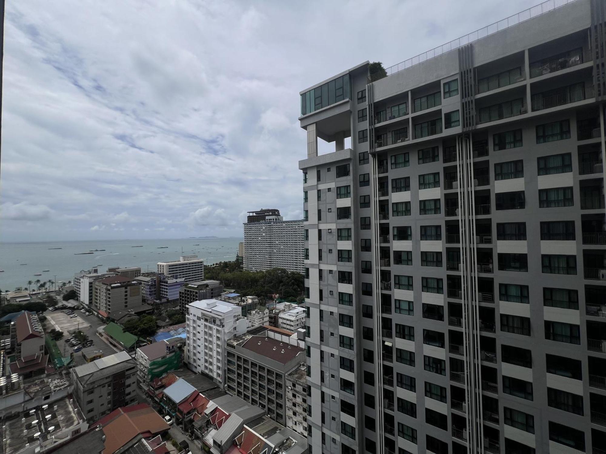 The Base Central Pattaya By Mickey Dış mekan fotoğraf