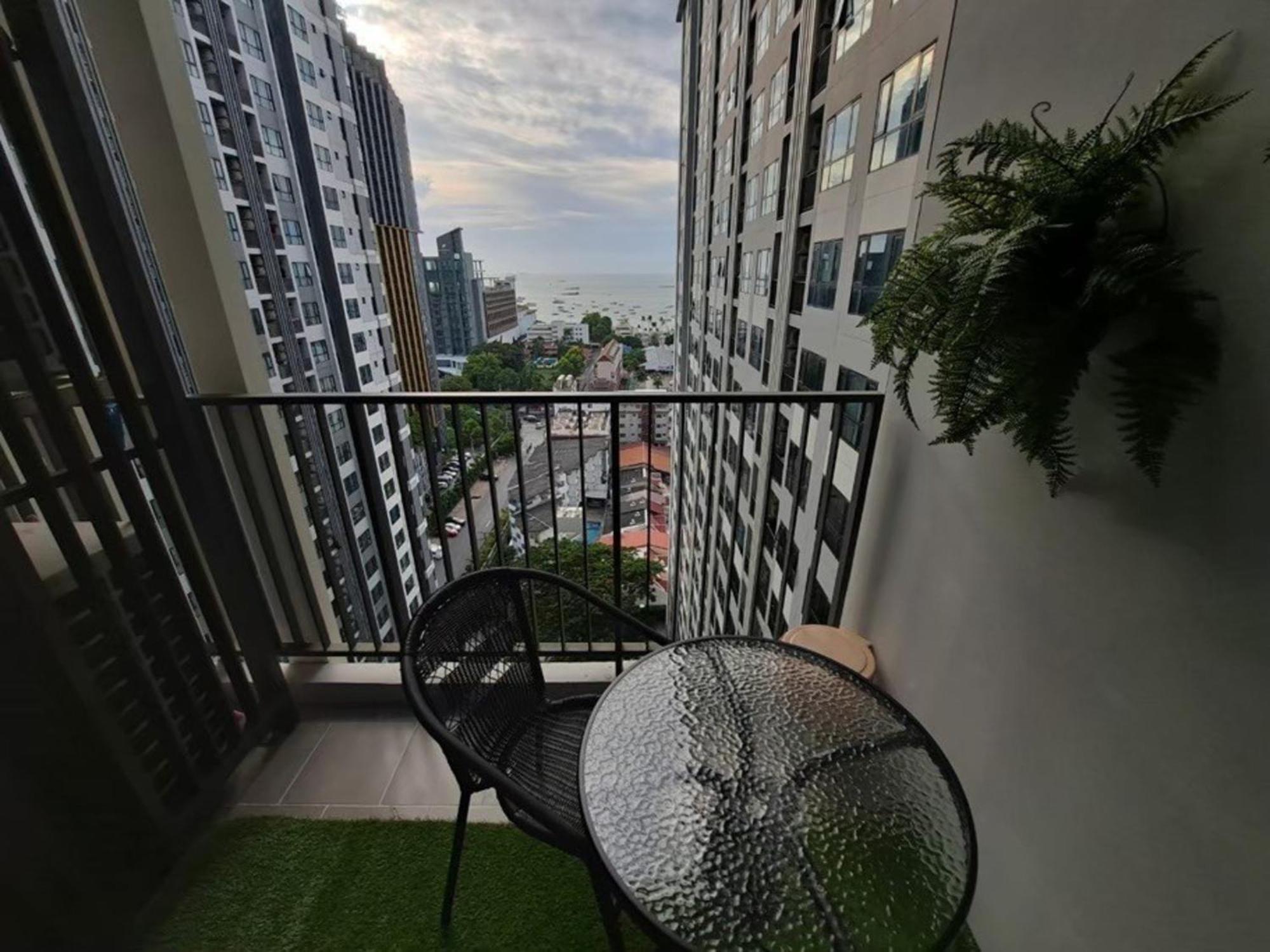 The Base Central Pattaya By Mickey Dış mekan fotoğraf
