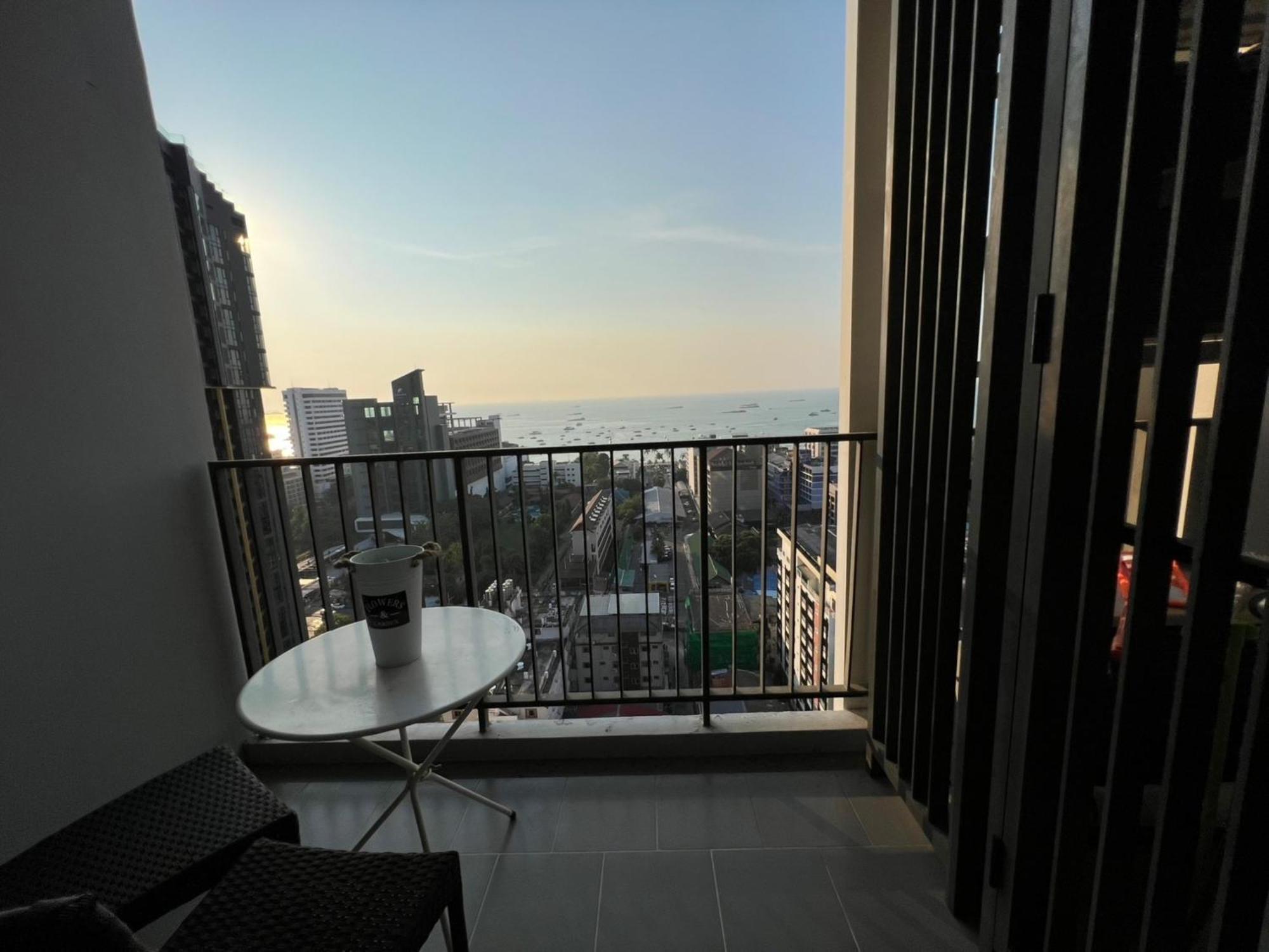The Base Central Pattaya By Mickey Dış mekan fotoğraf