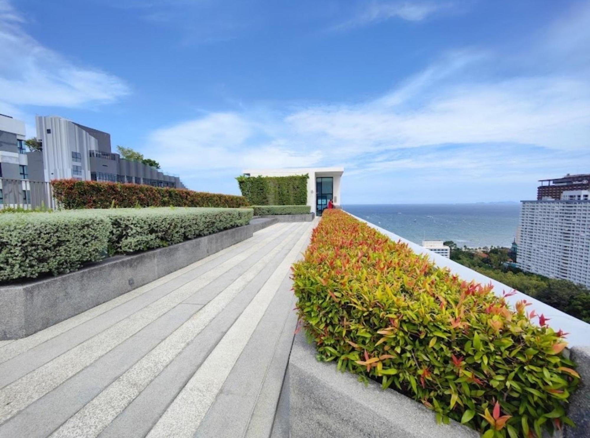 The Base Central Pattaya By Mickey Dış mekan fotoğraf